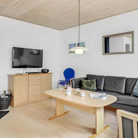 Holiday home 2 Bedroom Cozy In