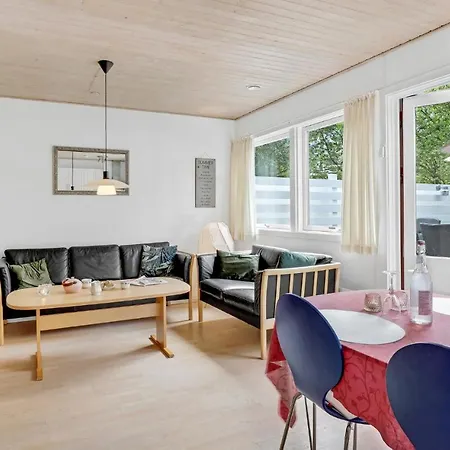 Holiday home 2 Bedroom Cozy In *