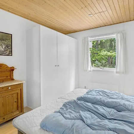 2 Bedroom Cozy In Holiday home Nexo